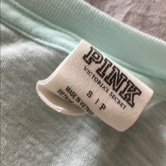 Victoria secret t-shirt - Picture 3 of 3